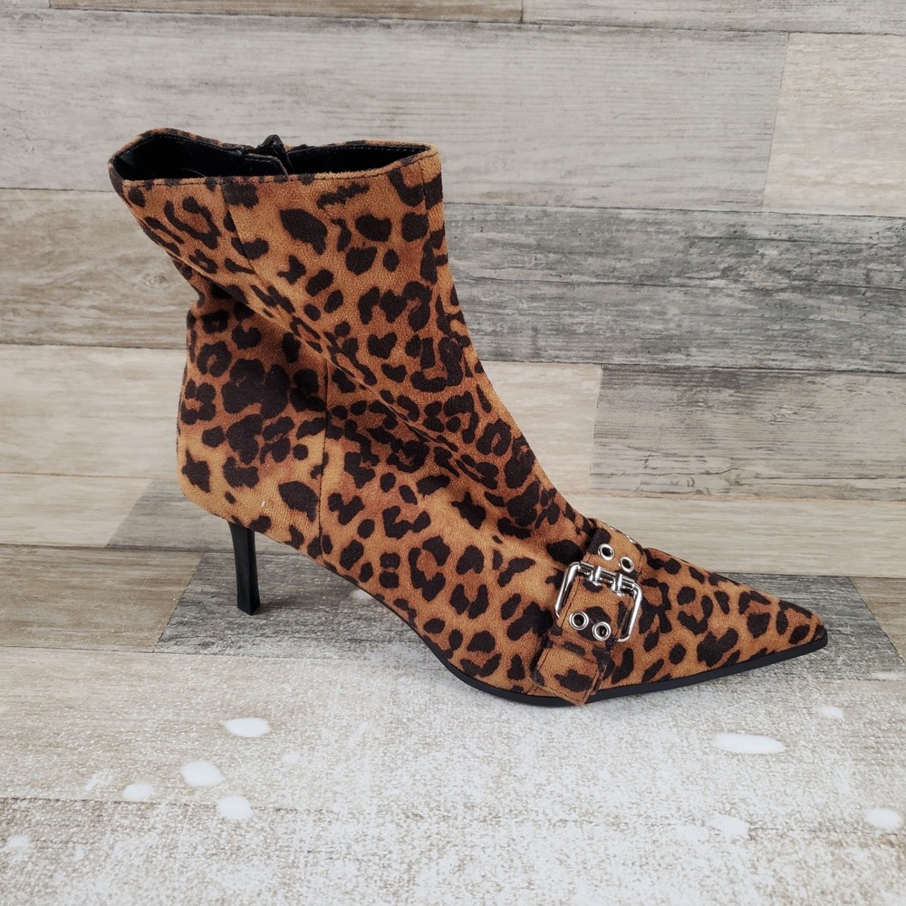 Madden Girl Richie Womens Booties Sz 9.5 M Brown Leopard Print Buckle Side Zip